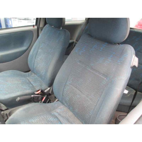 opel corsa c del año 2001