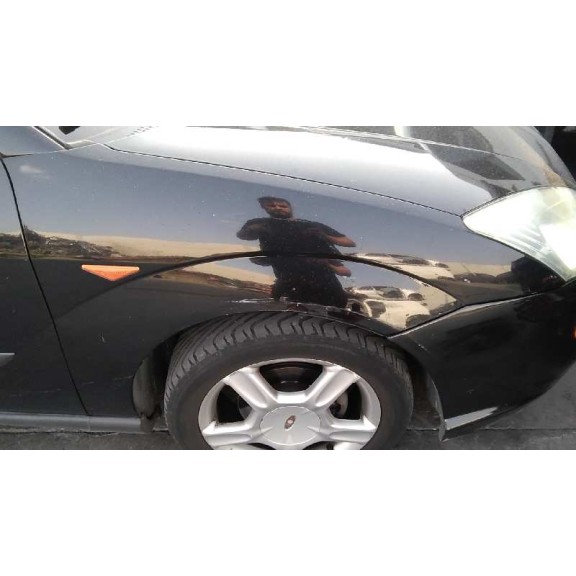 ford focus berlina (cak) del año 2001