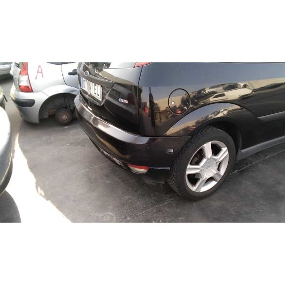 ford focus berlina (cak) del año 2001