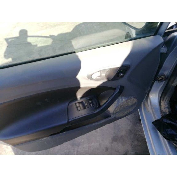 seat ibiza sc (6j1) del año 2010