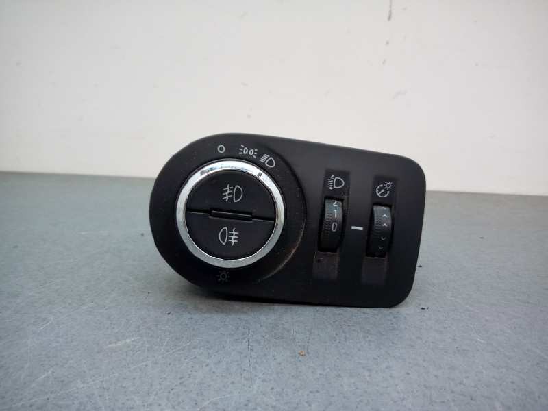 Recambio de mando luces para opel corsa e excellence ecoflex referencia OEM IAM 13470445 SALPICADERO 