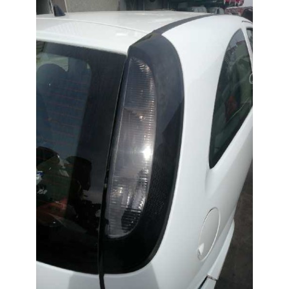 opel corsa c del año 2002