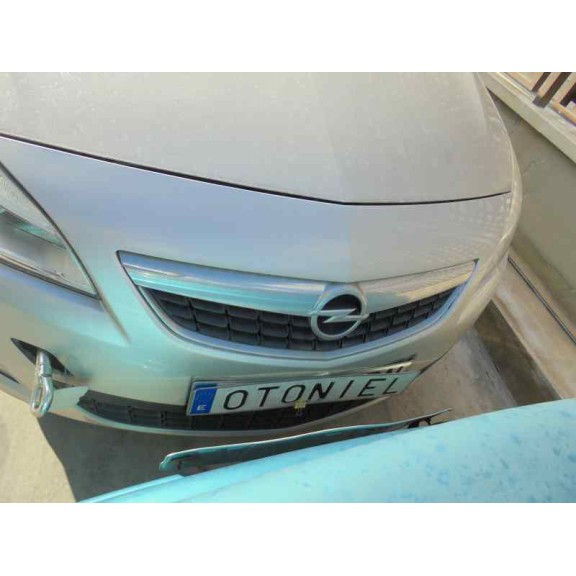 opel astra j lim. del año 2011
