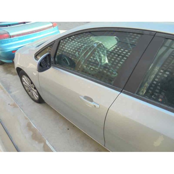 opel astra j lim. del año 2011