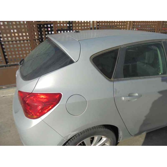 opel astra j lim. del año 2011