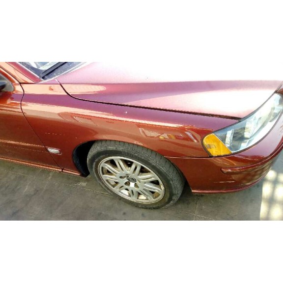 volvo s60 berlina del año 2004