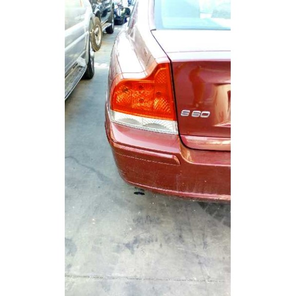 volvo s60 berlina del año 2004