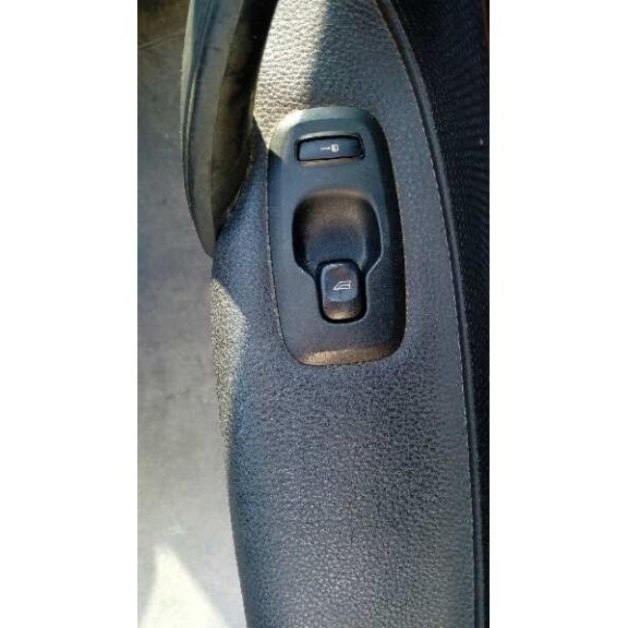 volvo s60 berlina del año 2004