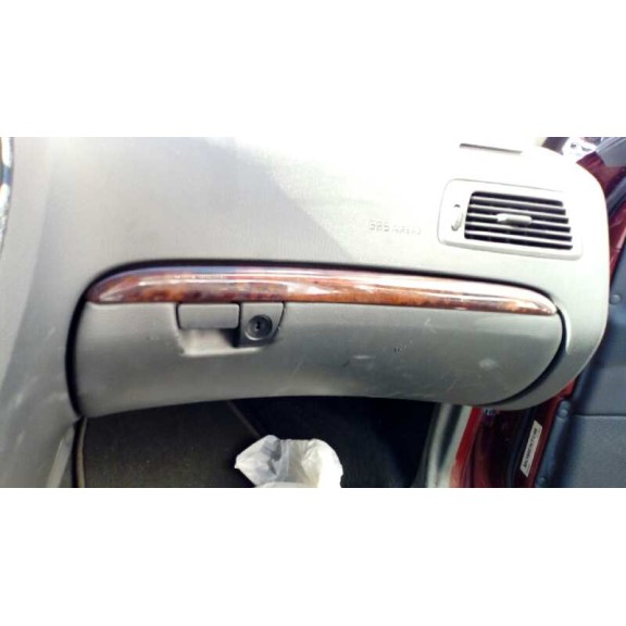 volvo s60 berlina del año 2004