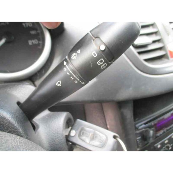 peugeot 207 del año 2007