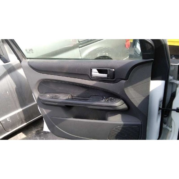 ford focus berlina (cap) del año 2007