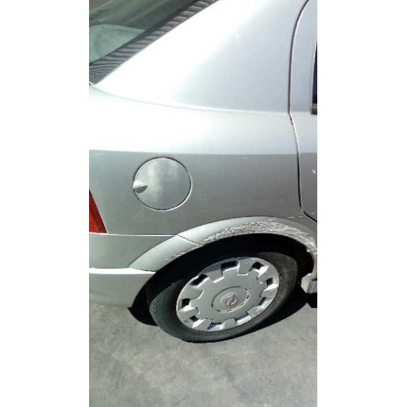 opel astra g berlina del año 2001