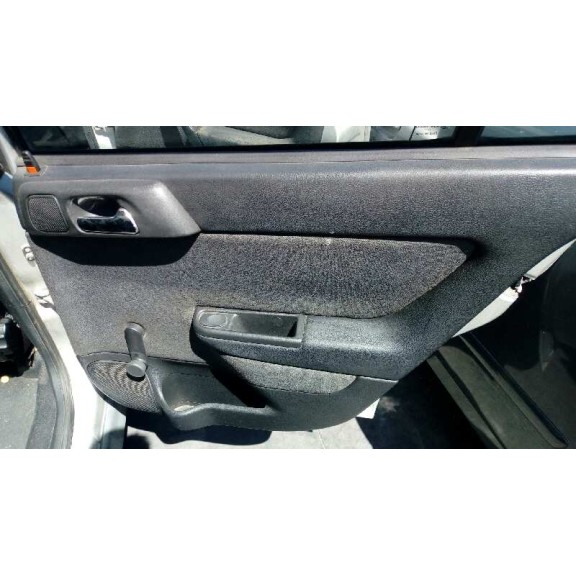 opel astra g berlina del año 2001