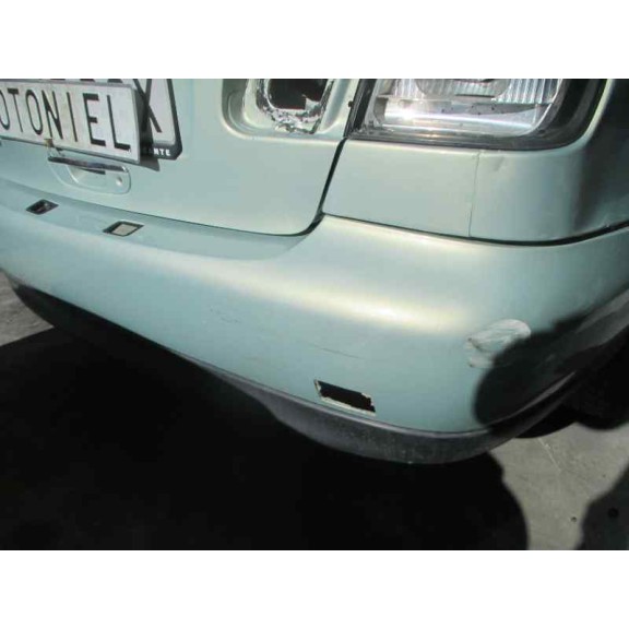 nissan primera berlina (p11) del año 2002