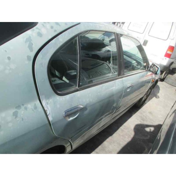 nissan primera berlina (p11) del año 2002