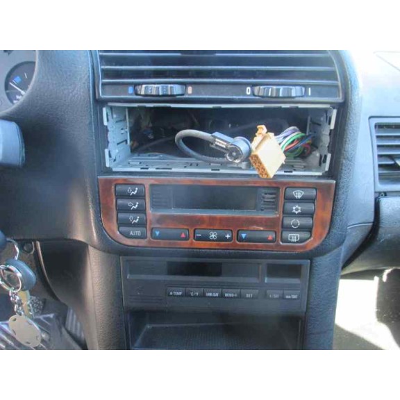 bmw serie 3 berlina (e36) del año 1998