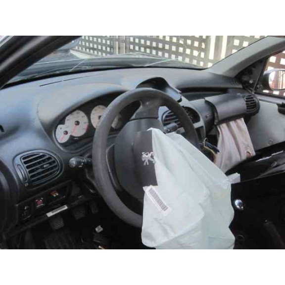 peugeot 206 berlina del año 2004