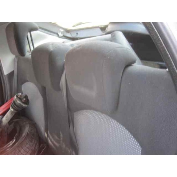 peugeot 206 berlina del año 2004