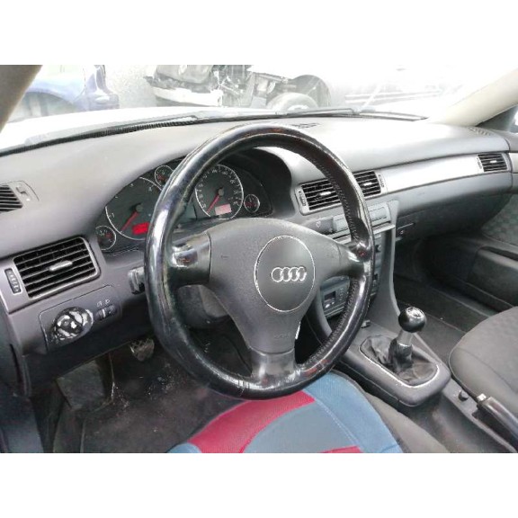 audi a6 berlina (4b2) del año 2001