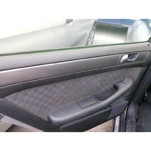 audi a6 berlina (4b2) del año 2001