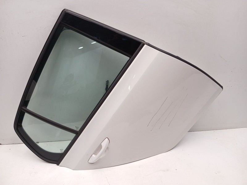 Recambio de puerta trasera derecha para volkswagen golf vi (5k1) 1.6 tdi referencia OEM IAM 5K6833056K  