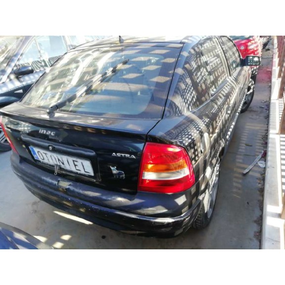 opel astra g berlina del año 2002