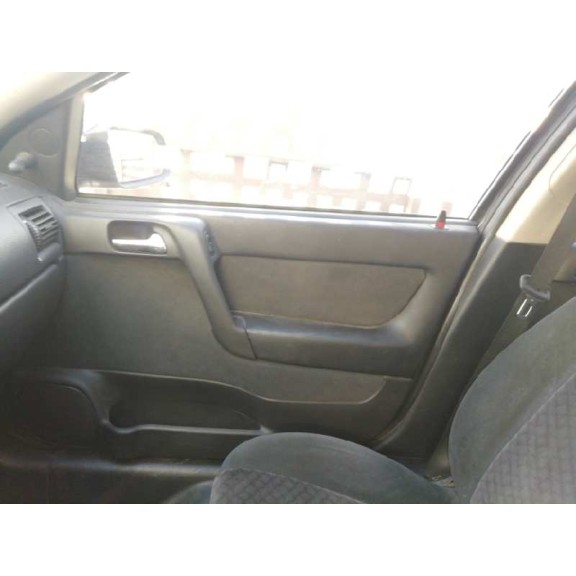 opel astra g berlina del año 2002