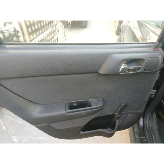 opel astra g berlina del año 2002