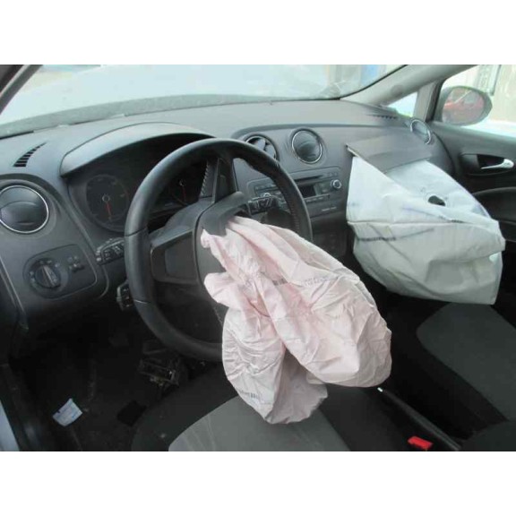 seat ibiza (6j5) del año 2013