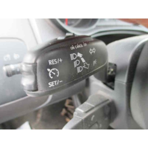 seat ibiza (6j5) del año 2013