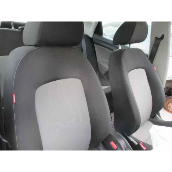 seat ibiza (6j5) del año 2013