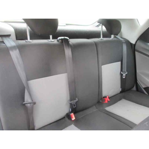 seat ibiza (6j5) del año 2013