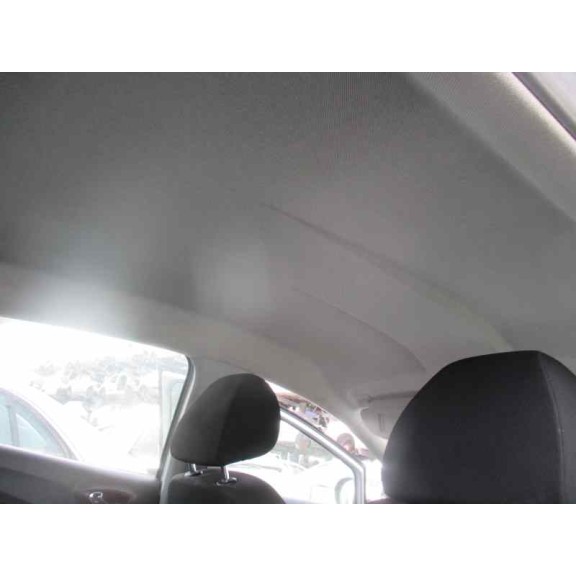 seat ibiza (6j5) del año 2013