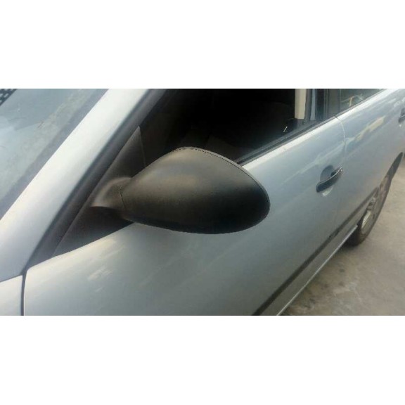 seat ibiza (6l1) del año 2003