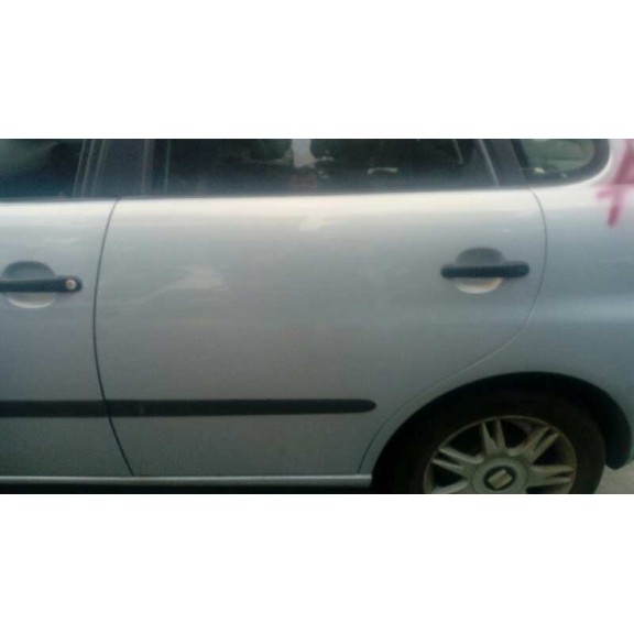 seat ibiza (6l1) del año 2003