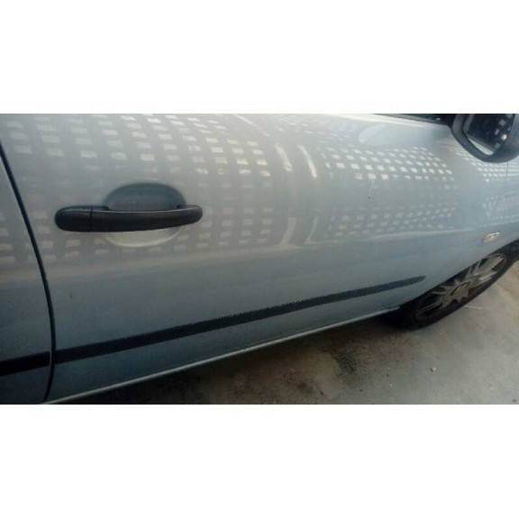 seat ibiza (6l1) del año 2003