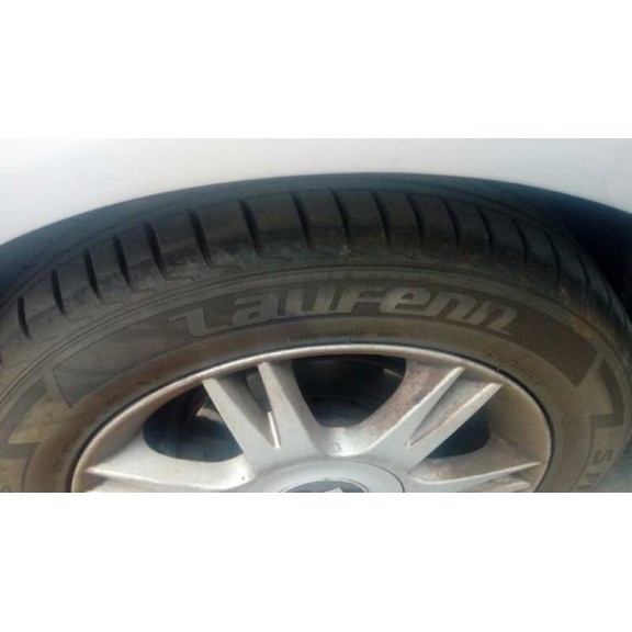 seat ibiza (6l1) del año 2003