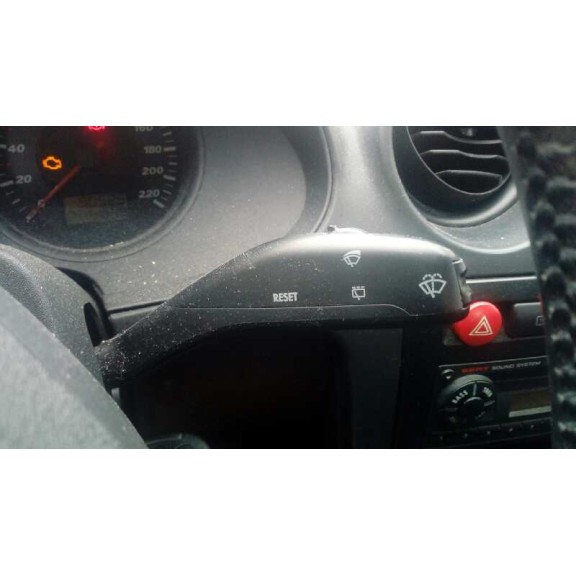 seat ibiza (6l1) del año 2003