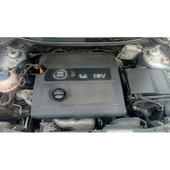 seat ibiza (6l1) del año 2003