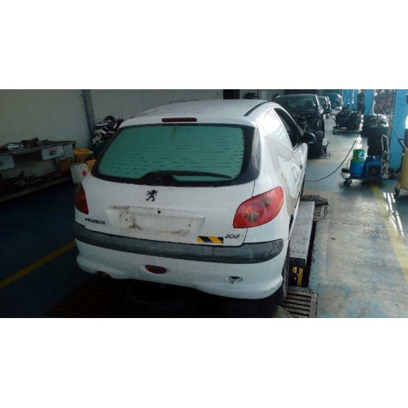 peugeot 206 berlina del año 2004