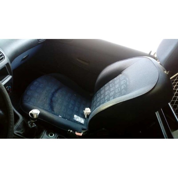 peugeot 206 berlina del año 2004