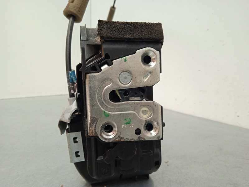 Recambio de cerradura puerta trasera izquierda para nissan pulsar (c13) acenta referencia OEM IAM   3 PINS