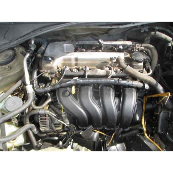 toyota avensis berlina (t 22) del año 2001