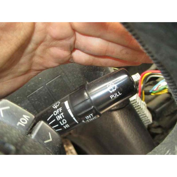 toyota avensis berlina (t 22) del año 2001