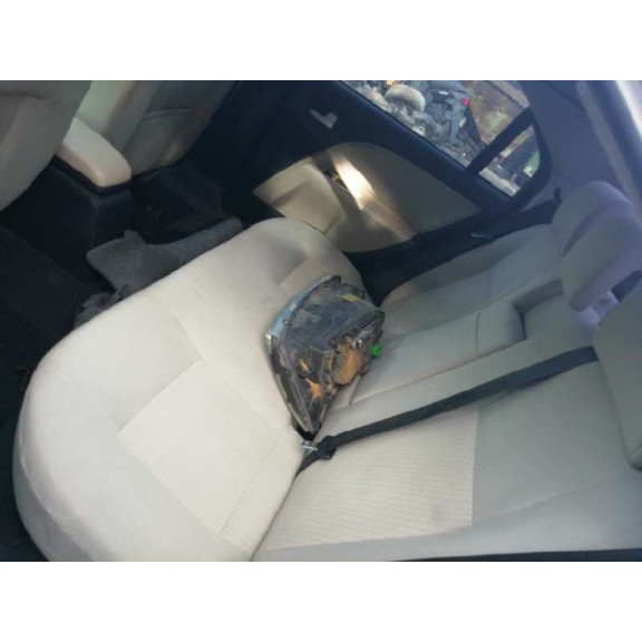 ford mondeo berlina (ge) del año 2001