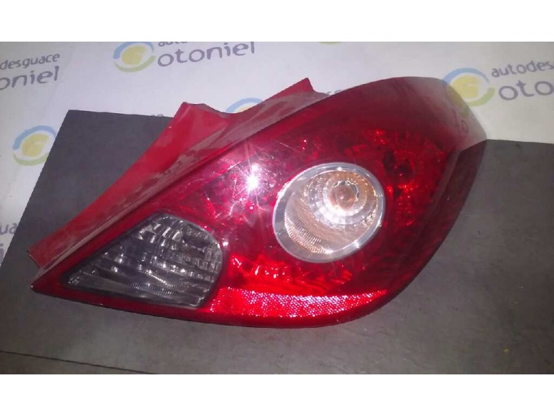 Recambio de piloto trasero derecho para opel corsa d ´´111 years´´ referencia OEM IAM  3P 