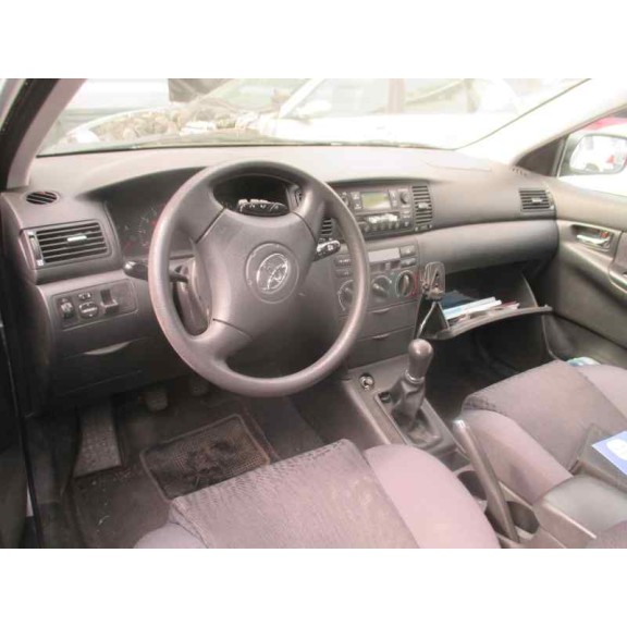 toyota corolla (e12) del año 2004