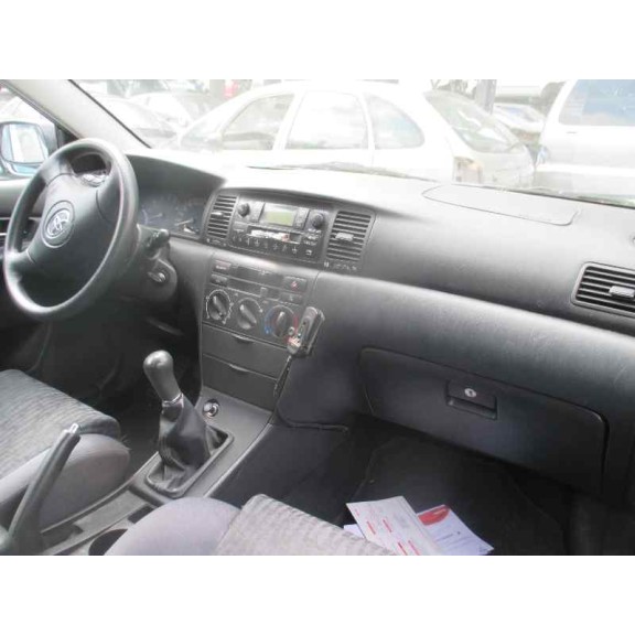 toyota corolla (e12) del año 2004