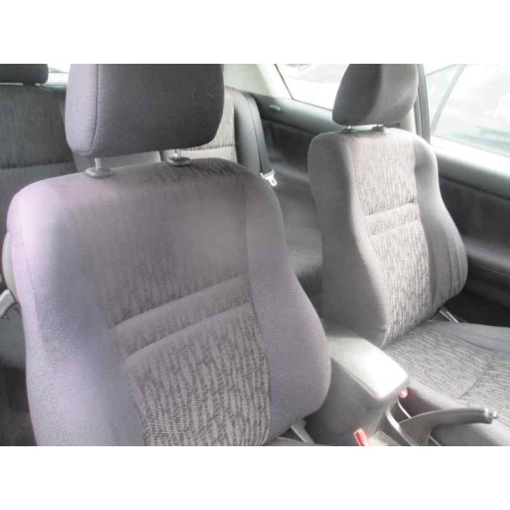 toyota corolla (e12) del año 2004