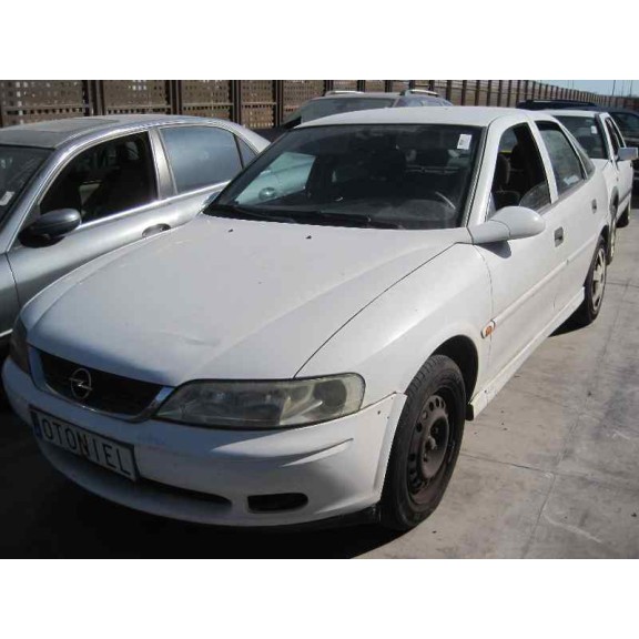 opel vectra b berlina del año 2001